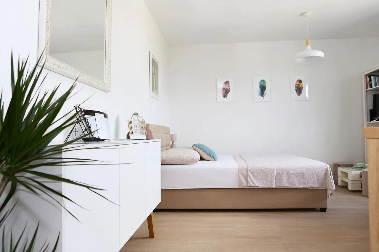 Studio Apartment Camino With Parking Zadar Croatia