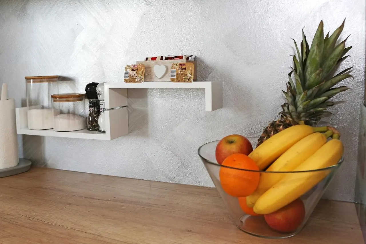 Studio Apartment Camino With Parking Zadar